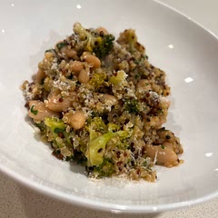 This was an easy recipe, I would add chicken next time to bulk it out. I added a little onion powder and paprika just to give a little more flavour.