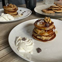 Was really good, also it’s all about toppings, I’ve tried with maple syrup, sour cream (or just Greek yogurt), coconut flakes and a bit of salted caramel :)