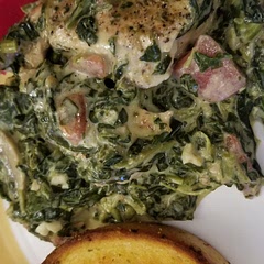 Doubled the sauce, may have also doubled the spinach lol and added mushrooms and extra cheese. We enjoyed.