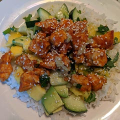 Wow, delicious!!!! I think I will put the garlic in with the chicken next time