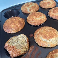 Used quick oats instead of rolled and closer to 1.25 cups of banana- very tasty. 18 minutes in my oven at 380 was good