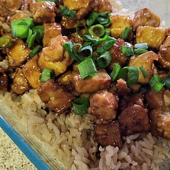 I didn't marinade the tofu. It wasn't needed. And I also cook my tofu in the airfryer coated in cornstarch,  then I throw it in the sauce