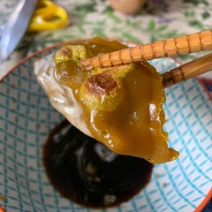 Li ho grigliata dopo la cottura al vapore che se no restavano un po’ troppo gommosi, sicuramente devo migliorare la riuscita del ripieno che mi è rimasta un po’ secca