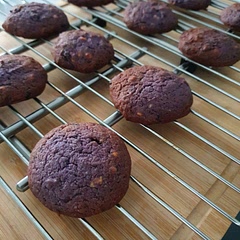 Maybe a minute or so to long in the oven, but overall a very nice cookie!