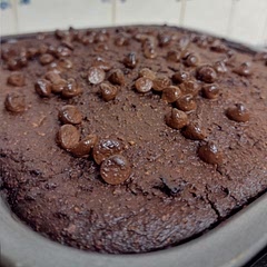 Omg these are SO GOOD! They raised beautifully in the oven and taste delicious. I used peanut butter instead of almond butter, and a bit more pumpkin puree that the recipe calls for (300 g rather than 250 g). I will certainly make it again! Note: definitely do put it in the fridge overnight before cutting it, it crumbles otherwise. It is dense and moist, like fudge. I advice cutting it into mini brownies so that the portions are not too heavy.