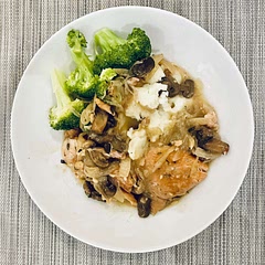 We thought this was alright (certainly tasted better than the photo looks). Not a knockout but reasonably good flavour and pretty easy to throw in the slow cooker on a weeknight.