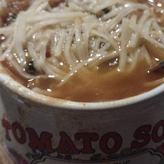 Because I'm a carrot fan I used two carrots instead of one. Is very filling. I added Parmesan on top, would be good with Tabasco to make it spicy and maybe celery salt.