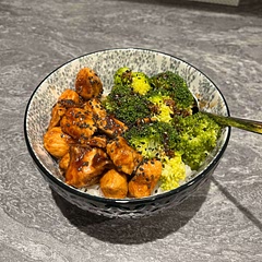 If you want more sauce I would up the quantity for that, otherwise delicious!