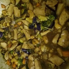 I didn't have oyster sauce so I added a splash of woshister sauce. Didn't have Miran so I added chicken stock.  Cooked heaps of veg off first then added velveted chicken. Also added cashews. So good.