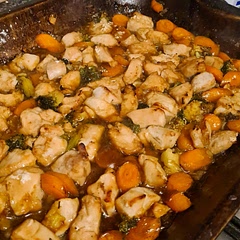 So bloody tasty! Easy and simple but so yummy. Although not the prettiest looking good when done it is amazing for a quick and yummy dinner during the week!