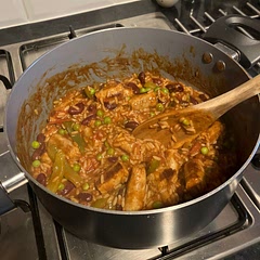 Really easy family autumn warmer with easy ingredients and little to no prep time.

The best part of these colder months is the chance to break out the one pot wonders.