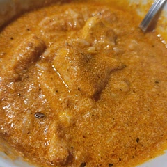Nice new flavor, i sadly didn't have time to make "nane"? Bread ( sorry can't remember the spelling!) But the rice underneath was just lovely!