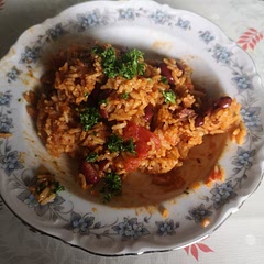 Was very tasty (i know it doesn't look very nice on the picture lol)
I put some extra lemon juice on it, but that's just my personal taste.
Also, definitely put double the spices!