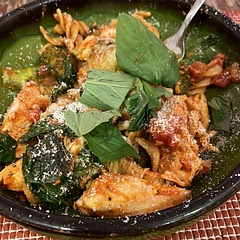 Cursed recipe?? I ate this pasta dish and then a man came up to me and said ‘you missed your jury duty and will have to pay a fine’ I also used like 3 pots which isn’t great