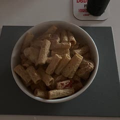 Had no Nando’s sauce so I’ve used a very hot Lidl piri piri sauce, I like heat so it’s worked quite well.

Gym day today so it’s big portion size!