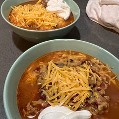 Added can of pinto beans. Easy, fast, will make again.