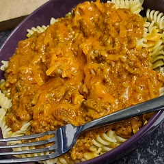 I did twist pasta and used cream cheese instead of cottage cheese, used sour cream with chive instead  i aslo added a bit of tomato salsa.then I didn't mix in the cheese left out to put ontop. Wow it was delish