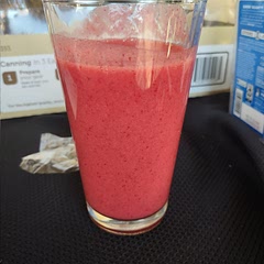 Made using a mix of cherry and strawberry. Really good and easy without making too much.