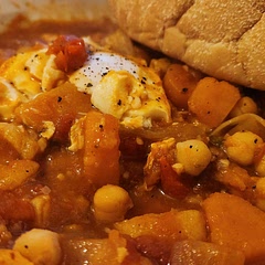 For anyone feeling lazy. In an instant pot saute potato and carrot 5 mins, add the rest and pressure cook on high for 6 min. Natural release.  Turns it into a taste 20min dish.