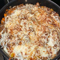 ⚠️If you want this dish to turn out tasty and not bland, DO NOT FOLLOW INSTRUCTIONS DIRECTLY ⚠️

 • Cook and drain your ground turkey BEFORE adding anything to it

• Once it is drained, add your seasonings and vegetables 
 (I personally added yellow pepper, yellow onion, garlic powder, ALOT of Worcestershire sauce, black pepper, smoked paprika and chili powder.)

• Your food should be fragrant, if it is not then it will be bland. do taste tests, and add more seasoning as needed 

• Cook and SEASON your sweet potatoes separately because they will need flavor too. 
  (I used butter, black pepper and cinnamon)

• Then combine the sweet potatoes with ground turkey and enjoy

Optional: (I coated the top with mozzarella and smoked paprika and put it in the oven until cheese melted)