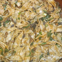 This was delicious I used a wild dried mushroom variety that I also used the broth from rehydration with just a teaspoon of broth paste. I used a fettuccine rice noodle that paired great.