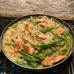 I agree with everyone that this would be better with mushrooms but otherwise very tasty.  I would definitely make again!