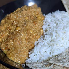 Really good, mild flavour. We did one can of chickpeas to sauce for 4 but worked ok like that. Loved the texture of the roasted chickpeas. One we'll have again.