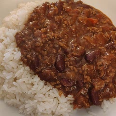 Easy to make, lots of flavour, would recommend adding fresh chilli too. Don't forget to check seasoning as it cooks.