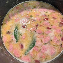 Delicious! Easy to make. Used all fresh herbs. Serve with some breadsticks  for a nice Fall meal.