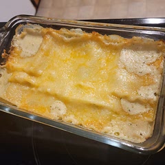 Instead of rolling the noodles, I made lasagna! The mushrooms and chicken and sauce was just an amazing combo!!!