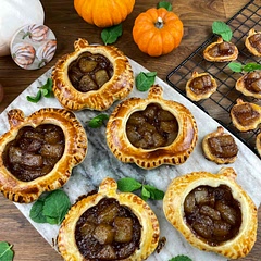You can use any cookie-cutter shape you like.
You can substitute pears with apples.