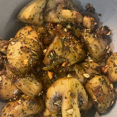 These mushrooms are good! Lovely little side dish to a main. Will definitely make again.