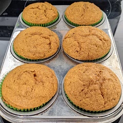 Used light brown sugar and substituted butter. Baked for 25 minutes.