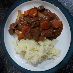 A nice hearty wintery dish from Hairy Bikers.
Added horseradish to the mash potato for added flavour.