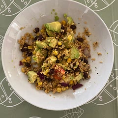 A refreshing and light dish. I substituted the quinoa for couscous, used normal sweetcorn vs charring it, and doubled the dressing ingredients as it was going to be slightly dry. I’ve previously added chicken thigh fillets for extra protein.