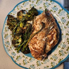 Made this with a side of roasted broccoli and asparagus,! So very good! Low carb and delicious!!