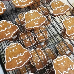 8 mins for soft biscuits. The best gingerbread recipe ever! So lovely and soft, especially if you leave them out overnight. I put the rolled dough in the fridge for at least 20 minutes to make it easier for my detailed cookie cutters, they turned out amazingly for Halloween! They will spread slightly, but like the recipe says, they still look like the original shape.