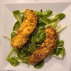 Quick and easy.  We didn't use the bagel seasoning on the chicken.  Made our own tenders with Sriracha, mayo, potato chips and panko. The dressing for this recipe is good!