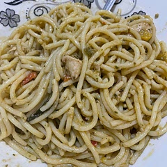 This is was delicious, didn’t have penne pasta so used spaghetti but it was so so good!
