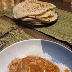It makes a lot. A family of 4 will have leftovers. Make your pan hot but be careful to remember to turn! Don't pop the bubbles they make as they cook.
