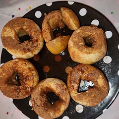 Crispy apple made in oven I used water brown sugar and cinnamon baked 40 minutes great with icecream & waffles 