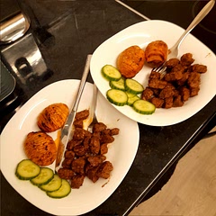 Absolutely delicious! Cooked for me and my ma, we both loved it, haven't seen her clean a plate that quick in years ♡