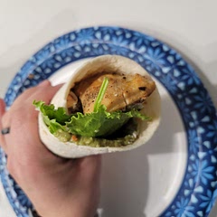 We used guacamole instead of avocado. Very good even though it wasn't a step by step of the whole recipe just how to finish it still turned out pretty good