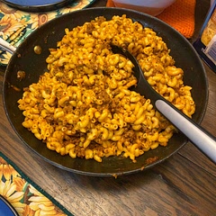 Subbed out elbow macaroni and did some mixed 3 cheese blend and it’s still deeeelicious. Will use less (if any) red pepper next time.