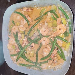 Trying to bring my wife back to home by cooking some of her home recipes never been to the Philippines so my first time ever cooking like this but she likes it she says not bad for your first time