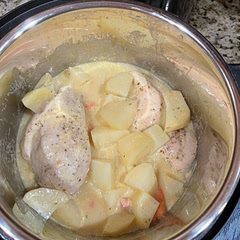 YUM! Easy dish. I seasoned my chicken with salt pepper and garlic. And once I plated it, I put salt n pepper on everything. Its so yummy!