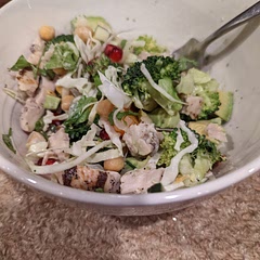 Delish! I added shredded diced cucumber 🥒 and green cabbage 🥬