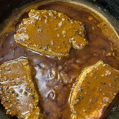 Great easy way to make pork chops on stove.