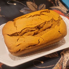 Substituted King Arthur GF Measure for Measure (for my daughter with celiac) and baking powder. Kids love it. Turned out well - its very moist and flavorful. Took an extra 20 minutes to bake, but we are at high altitude.