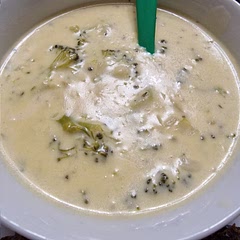Hearty, creamy and satisfying
I didn't add the carrot and shaped the paprika for mustard
